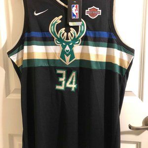 Milwaukee Bucks #77 Giannis Antetokounmpo